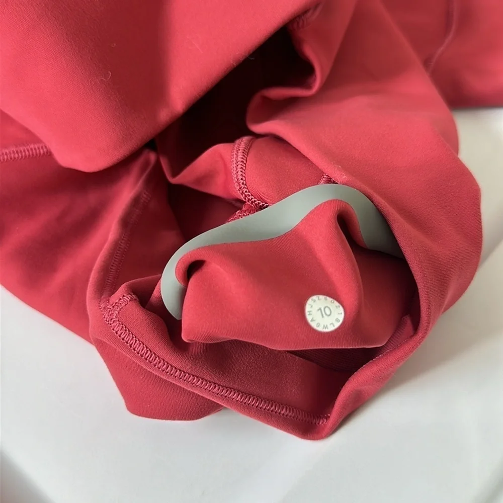 Lululemon In‎ Movement Crop Everlux 19